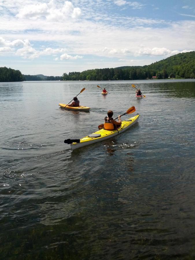 Le Nid Dore Sur Le Lac Val des Monts Exterior foto