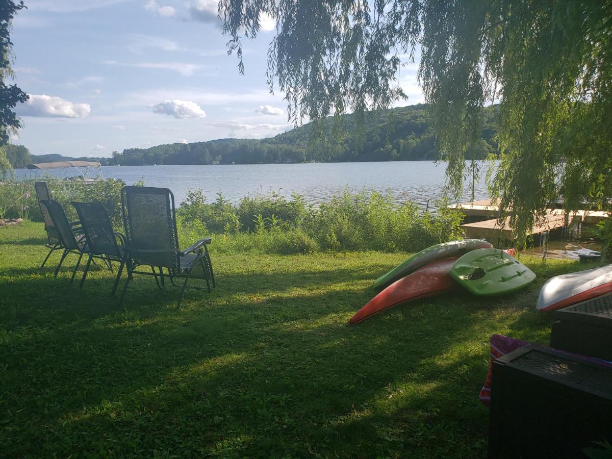 Le Nid Dore Sur Le Lac Val des Monts Exterior foto